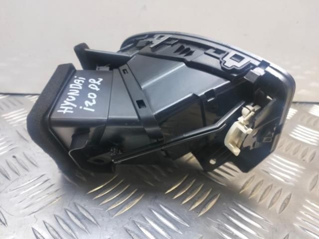 bontott HYUNDAI i20 Jobb Szellőző