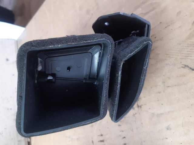 bontott HYUNDAI i20 Jobb Szellőző