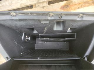 bontott HYUNDAI i20 Kesztyűtartó