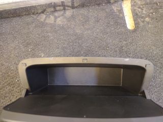 bontott HYUNDAI i20 Kesztyűtartó