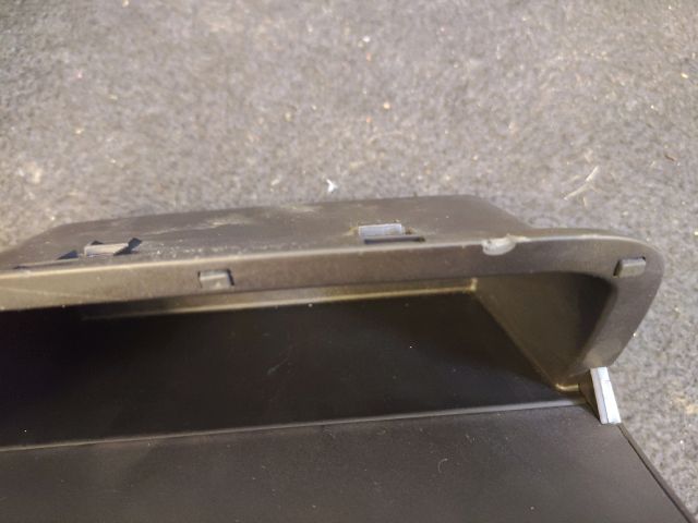 bontott HYUNDAI i20 Kesztyűtartó