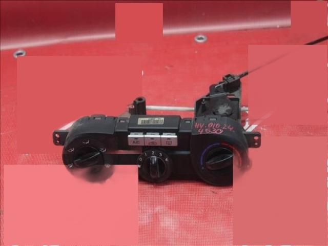 bontott HYUNDAI i20 Klíma Kapcsoló