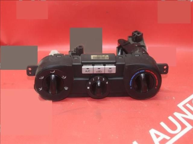 bontott HYUNDAI i20 Klíma Kapcsoló