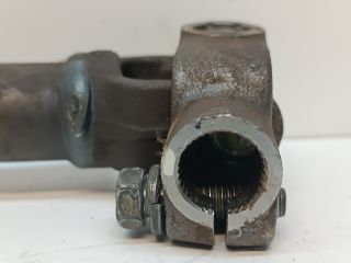 bontott HYUNDAI i20 Kormánykardán