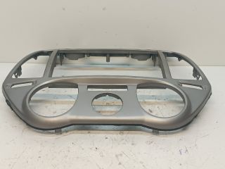 bontott HYUNDAI i20 Középkonzol Keret