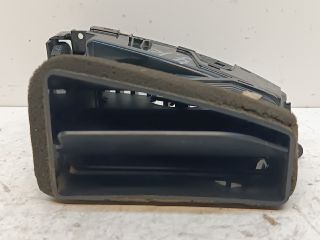 bontott HYUNDAI i20 Középső Jobb Szellőző