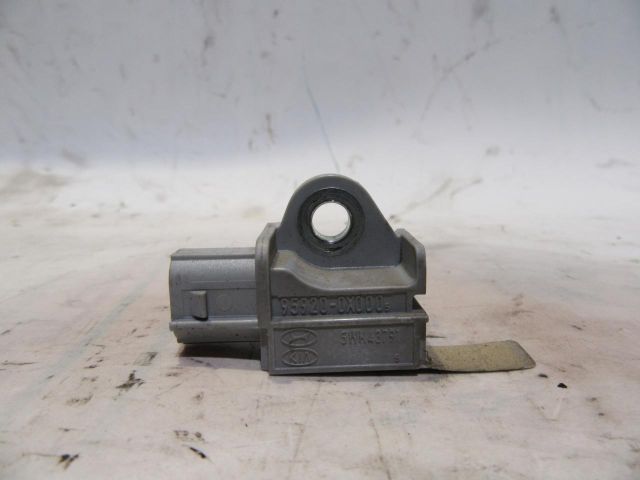 bontott HYUNDAI i20 Központi Ütközés Érzékelő