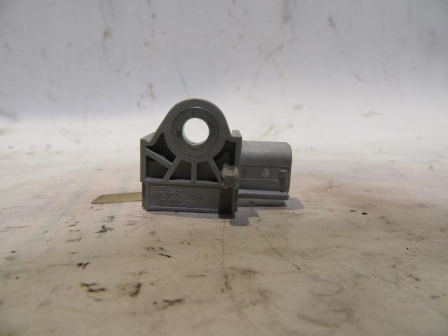 bontott HYUNDAI i20 Központi Ütközés Érzékelő