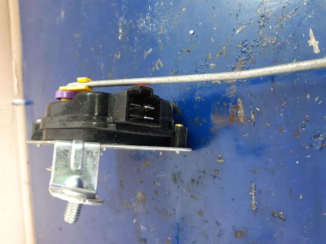 bontott HYUNDAI i20 Központizár Motor Csomagtérajtó