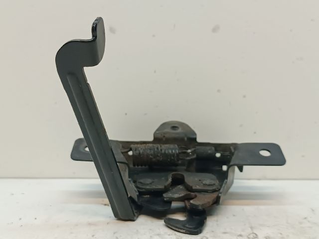 bontott HYUNDAI i20 Motorháztető Zárszerkezet