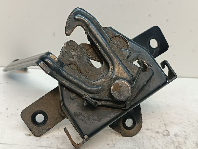 bontott HYUNDAI i20 Motorháztető Zárszerkezet