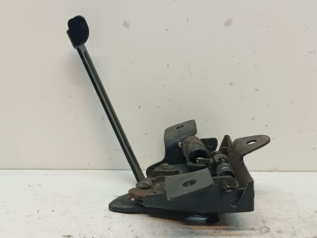 bontott HYUNDAI i20 Motorháztető Zárszerkezet