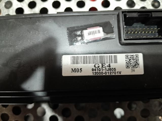 bontott HYUNDAI i20 Multifunkciós Kijelző