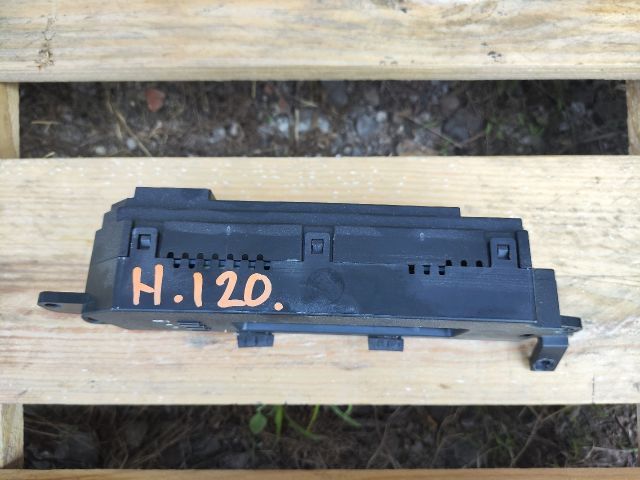 bontott HYUNDAI i20 Multifunkciós Kijelző