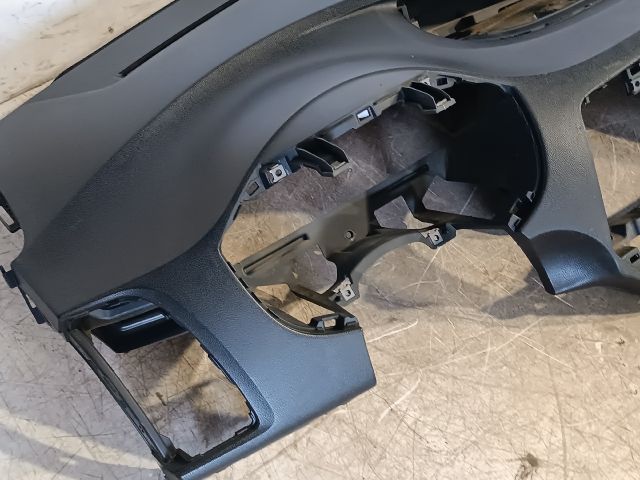 bontott HYUNDAI i20 Műszerfal Héj