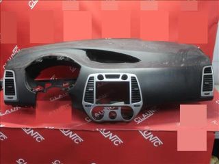 bontott HYUNDAI i20 Műszerfal Héj