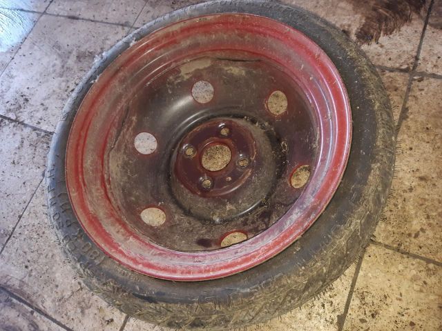 bontott HYUNDAI i20 Pótkerék