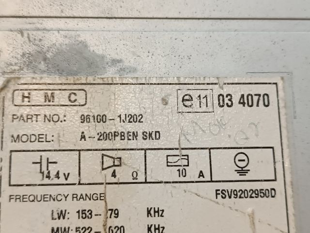 bontott HYUNDAI i20 Rádió / CD