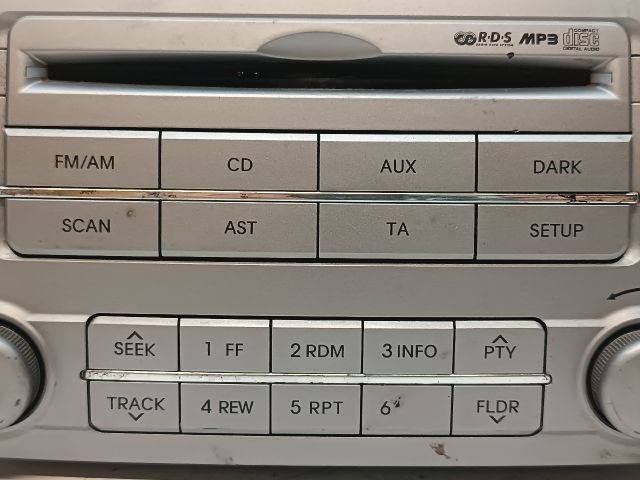 bontott HYUNDAI i20 Rádió / CD