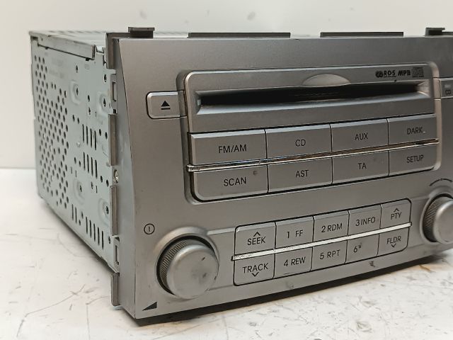 bontott HYUNDAI i20 Rádió / CD