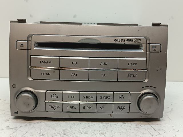 bontott HYUNDAI i20 Rádió / CD