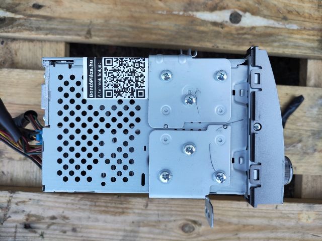 bontott HYUNDAI i20 Rádió / CD