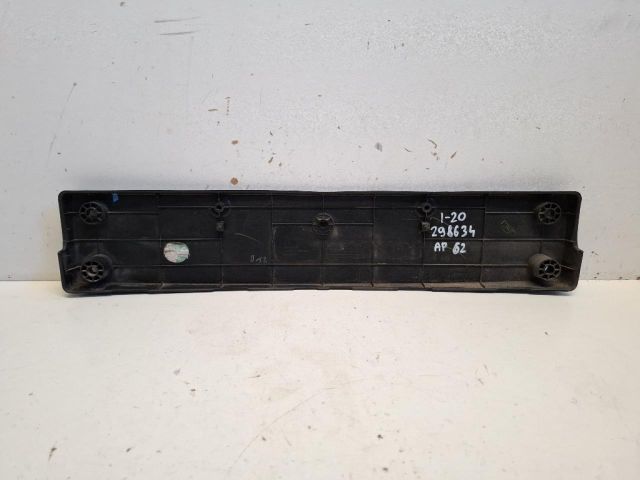 bontott HYUNDAI i20 Rendszámtábla Tartó