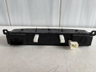 bontott HYUNDAI i20 Vészvillogó Kapcsoló