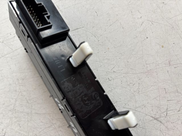 bontott HYUNDAI i20 Vészvillogó Kapcsoló