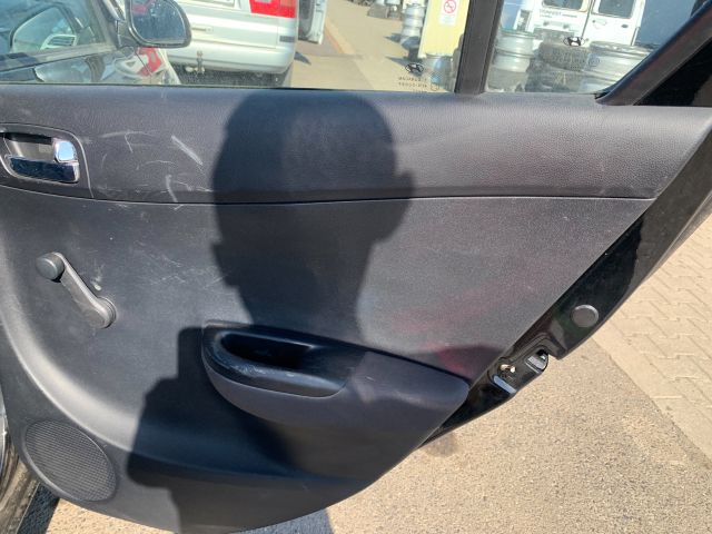 bontott HYUNDAI i20 Vészvillogó Kapcsoló