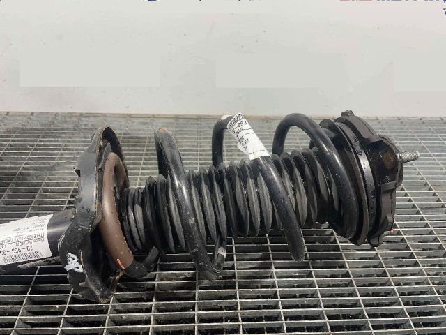 bontott HYUNDAI I30 Első Rugó