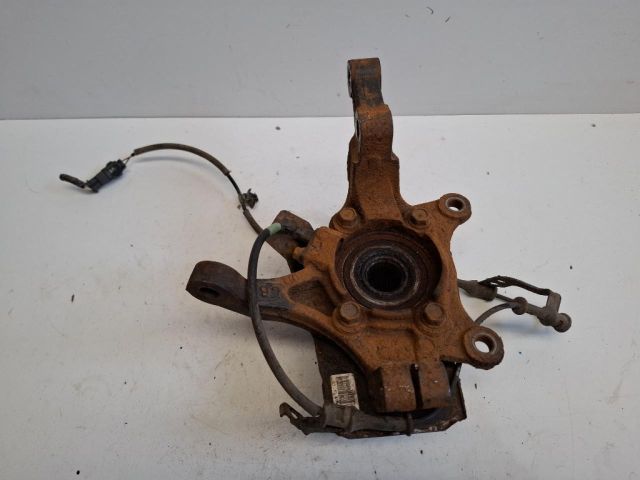 bontott HYUNDAI I30 Bal első Csonkállvány Kerékaggyal