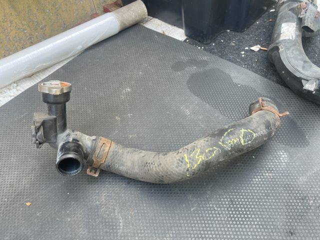 bontott HYUNDAI I30 Vízhűtő Cső Felső