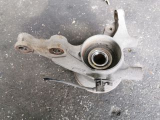 bontott HYUNDAI I30 Jobb első Csonkállvány Kerékaggyal