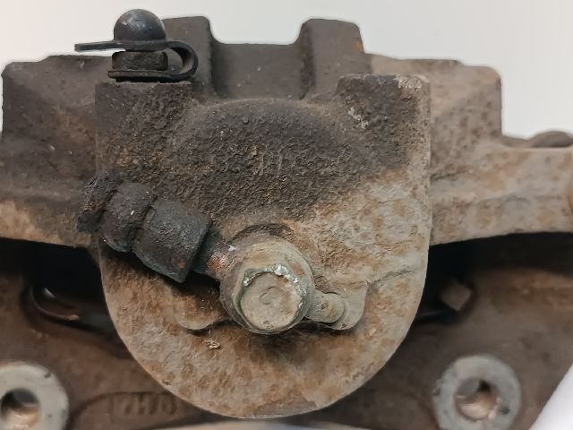 bontott HYUNDAI I30 Jobb első Féknyereg Munkahengerrel