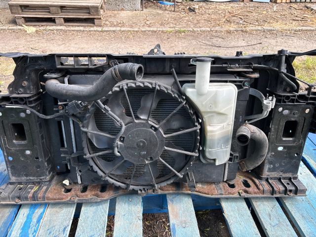 bontott HYUNDAI I30 Komplett Homlokfal (Részeivel)