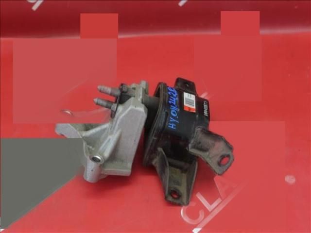 bontott HYUNDAI I30 Motor Tartó Bak (Fém)