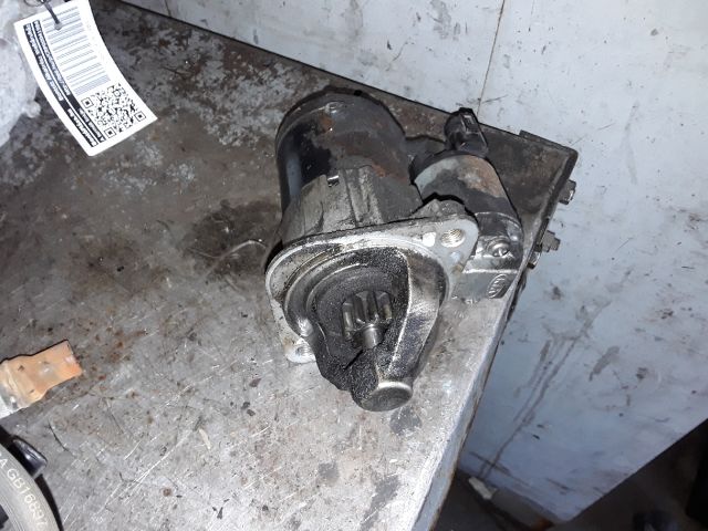 bontott HYUNDAI I30 Önindító