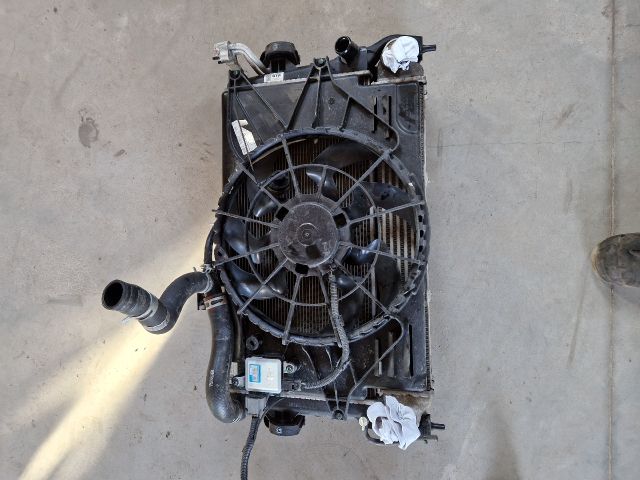 bontott HYUNDAI I30 Hűtő Ventilátor(ok), Radiátor(ok) Szett