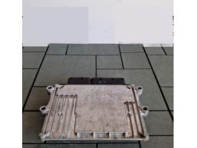 bontott HYUNDAI I30 Motorvezérlő