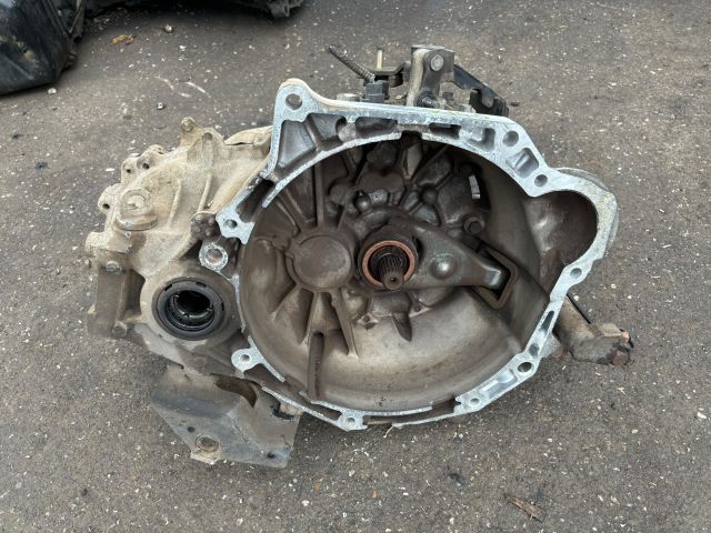 bontott HYUNDAI I30 Váltó (Mechanikus)