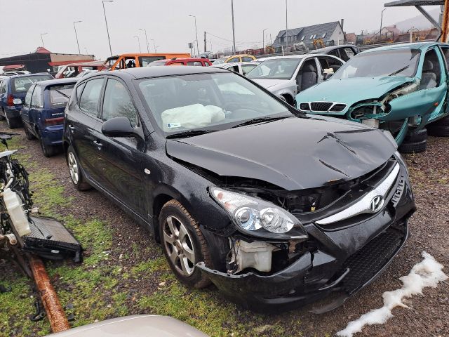 bontott HYUNDAI I30 Váltó (Mechanikus)