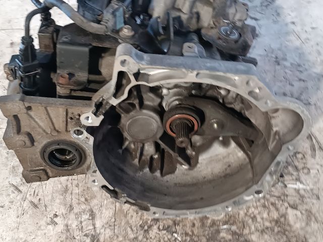 bontott HYUNDAI I30 Váltó (Mechanikus)