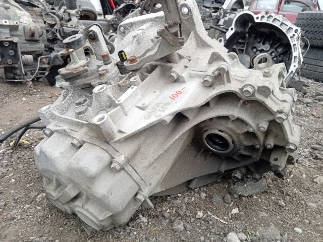 bontott HYUNDAI I30 Váltó (Mechanikus)