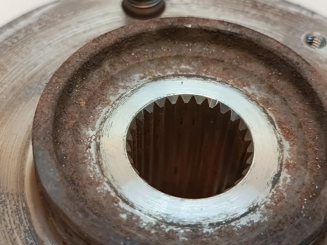 bontott HYUNDAI I30 Bal első Csonkállvány Kerékaggyal