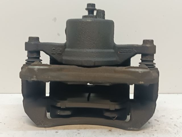 bontott HYUNDAI I30 Bal első Féknyereg Munkahengerrel