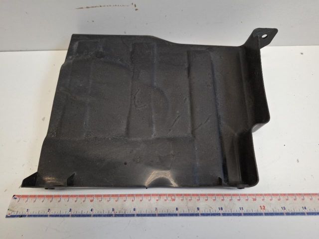 bontott HYUNDAI I30 Alsó Motorburkolat