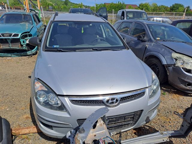 bontott HYUNDAI I30 Bal első Féknyereg Munkahengerrel