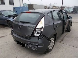 bontott HYUNDAI I30 Bal Féltengely