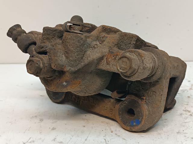 bontott HYUNDAI I30 Bal hátsó Féknyereg Munkahengerrel